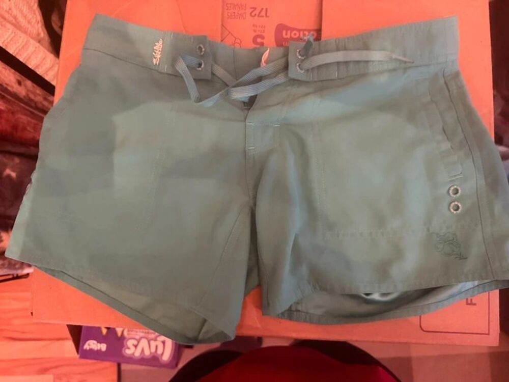 Salt Life Board Shorts Size 2 EUC